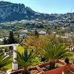 Casa Paolina - *