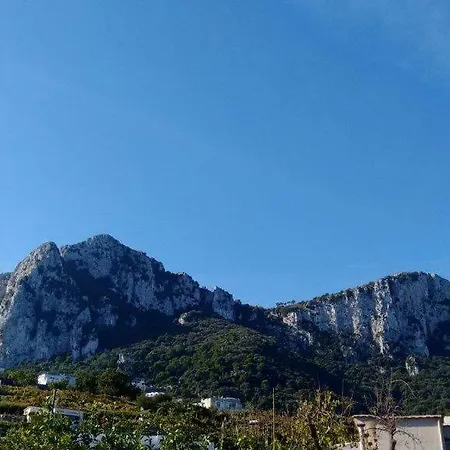 Casa Paolina - بيت للعطل كابري