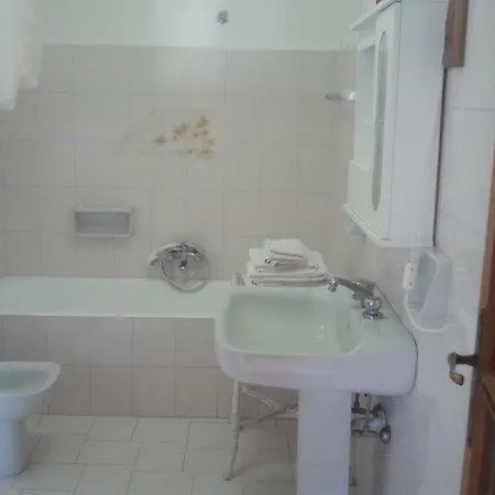 Casa Paolina - *